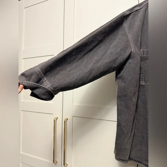 H&M dark Grey denim shirt - Picture 4 of 6